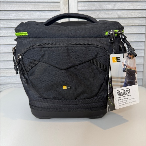 Case Logic NWT KDM102 Kontrast DSLR Shoulder Bag - Picture 1 of 14